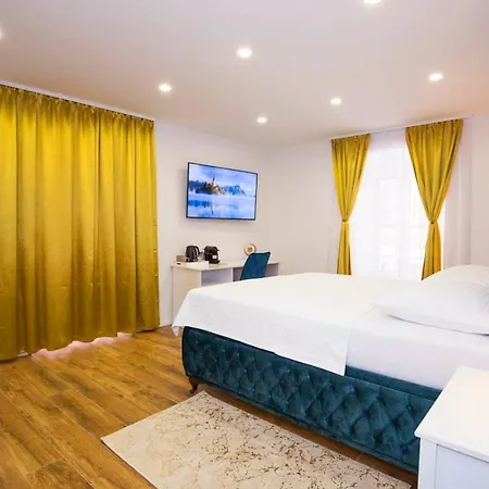 Gold Luxury Guest house Split