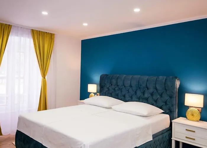 Gold Luxury Guest house