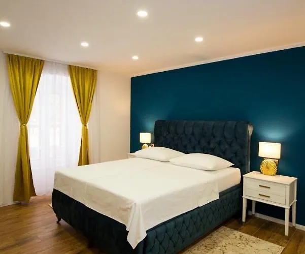Gold Luxury 4* Split
