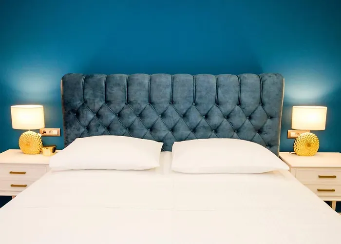 Guest house Gold Luxury 4*