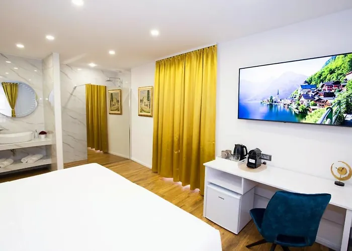 Gold Luxury 4*